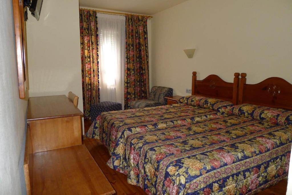 Aero Hotel Cerdanya Ca L'Eudald Alp Room photo